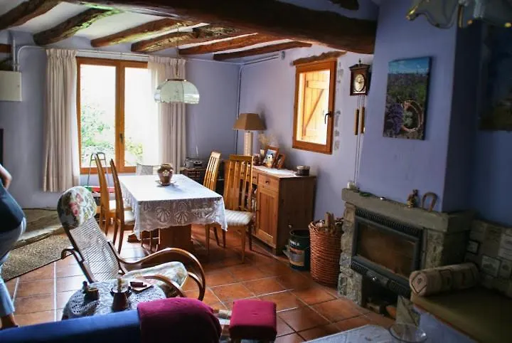 Privatunterkunft Ferienwohnung L'Estudi El Meull Spanien